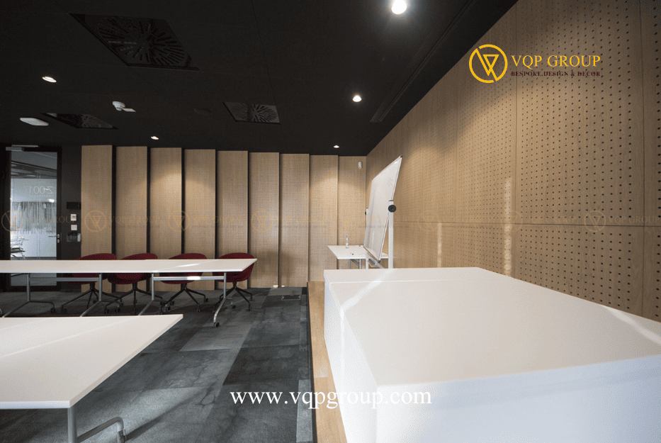 tam-tieu-am-go-duc-lo-van-phong-vqp-group-3