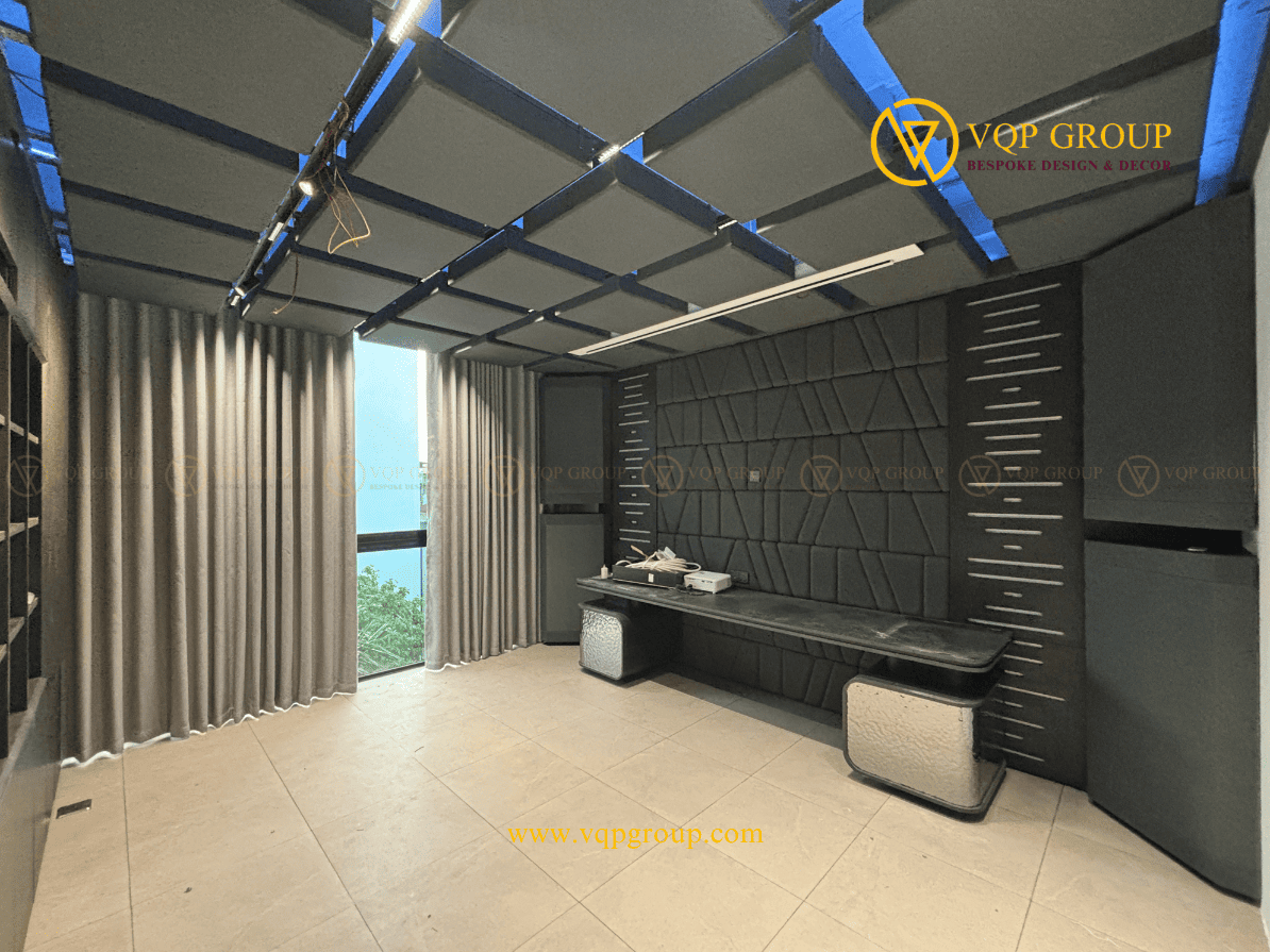 goc-nhin-ngang-he-vach-va-rem-cach-am-studio-quan-ap