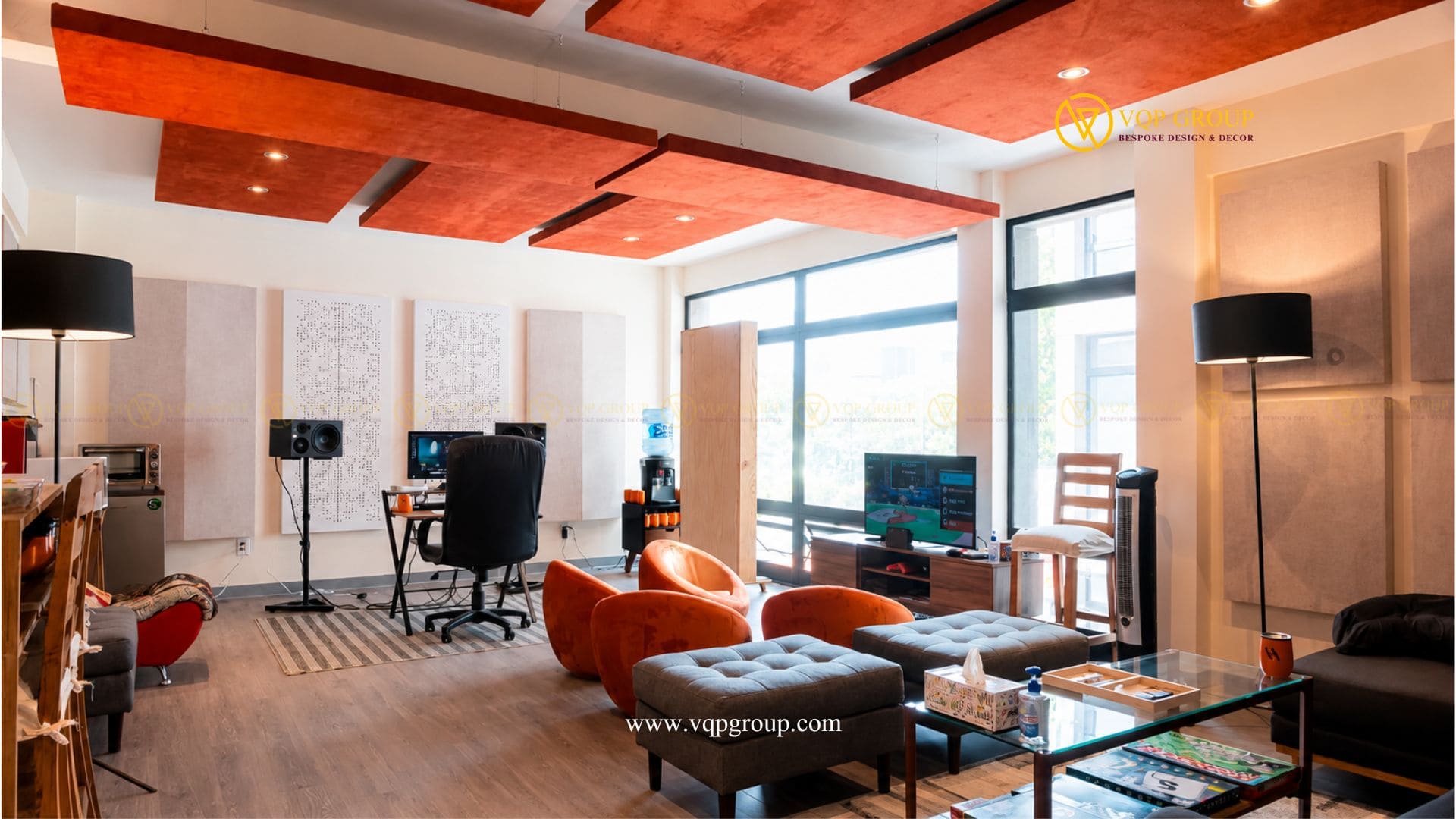 Toàn cảnh nội thất Home Studio Gamuda Gardens Hà Nội với hệ tiêu âm tường và trần tiêu âm
